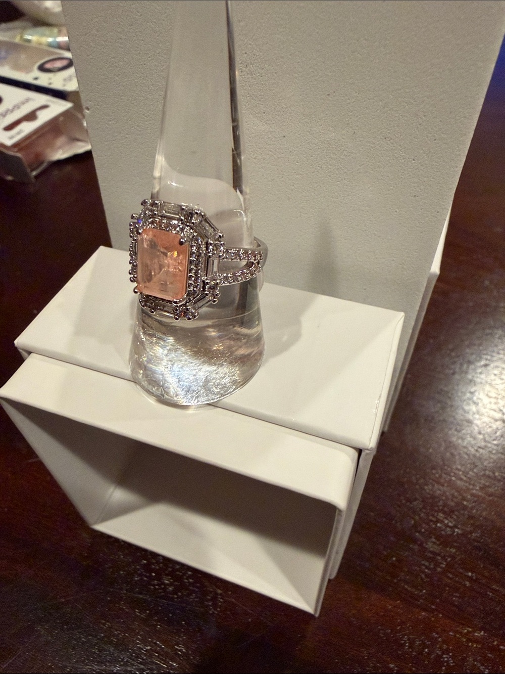 Morganite on Rhodium - Picture 3 of 3